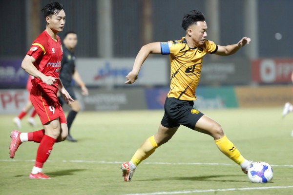 V-League nóng hầm hập với cuộc đua của 