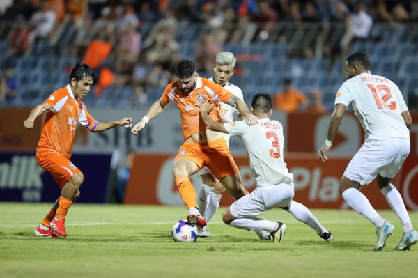 Vòng 26 V-League cực hay: Cuộc chiến khốc liệt cuối cùng, ‘tử thần’ gọi tên ai?