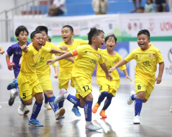 Xác định 8 đội bóng vào vòng tứ kết giải U.9 toàn quốc Toyota Cup 2025