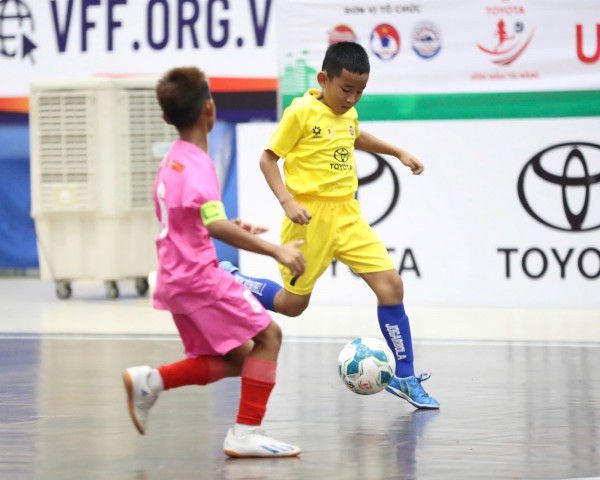 Xác định 8 đội bóng vào vòng tứ kết giải U.9 toàn quốc Toyota Cup 2025