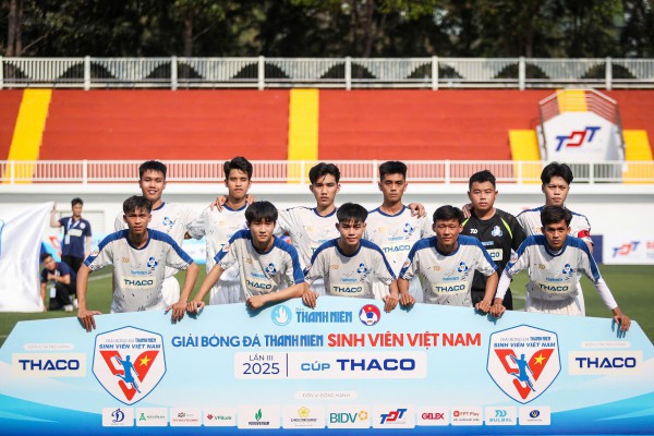 Độc lạ tuyển thủ từng dự vòng loại World Cup trở thành HLV giải sinh viên