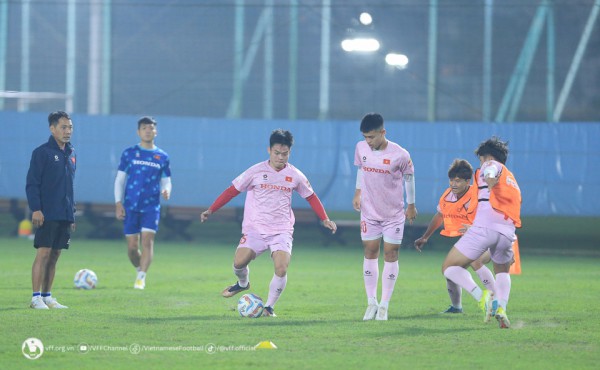 Đội tuyển U23 Việt Nam lên đường sang Tajikistan tập huấn và thi đấu giao hữu