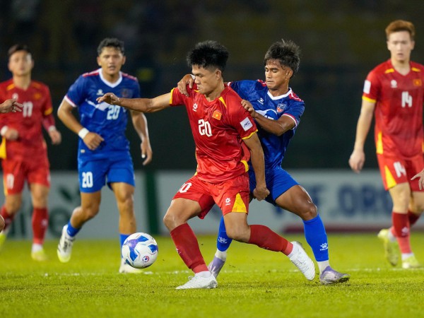 Đội tuyển Việt Nam khiến thầy Kim băn khoăn: 