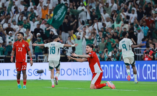 Đội tuyển Việt Nam thăng hạng FIFA sau trận thắng Nepal, Indonesia lâm nguy Đội tuyển Việt Nam thăng hạng FIFA sau trận thắng Nepal, Indonesia lâm nguy