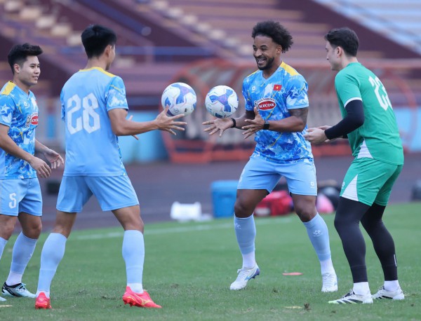 Đội tuyển Việt Nam xây hàng công cực mạnh cho AFF Cup: Có đủ Xuân Son và Hoàng Hên