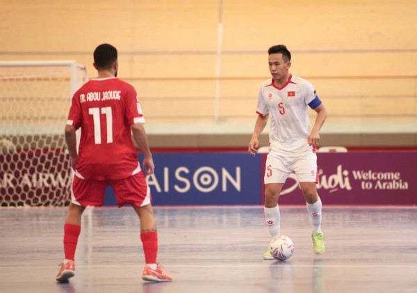 Đội tuyển futsal Việt Nam thẳng tiến tứ kết châu Á