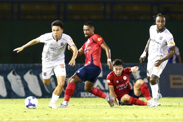 Nóng: CLB Công an TP.HCM và Becamex TP.HCM nhập cuộc, V-League cực khó đoán Nóng: CLB Công an TP.HCM và Becamex TP.HCM nhập cuộc, V-League cực khó đoán