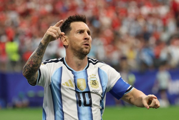 Messi nói cực sốc về quả phạt đền hỏng: 