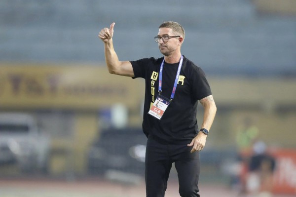 Thua Úc ở World Cup 2026, báo Thổ Nhĩ Kỳ bất ngờ mượn lời HLV CLB Hà Nội Harry Kewell