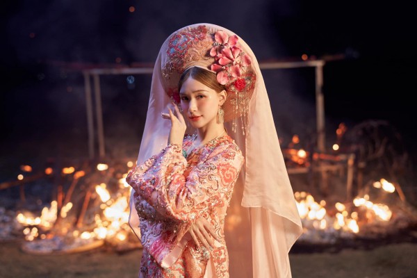 "Bắc Bling" của Hòa Minzy trở thành MV ra mắt ấn tượng nhất toàn cầu