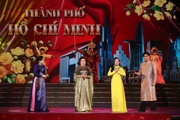 NSND Lệ Thủy, NSƯT Kim Tử Long cùng dàn nghệ sĩ gạo cội hội ngộ