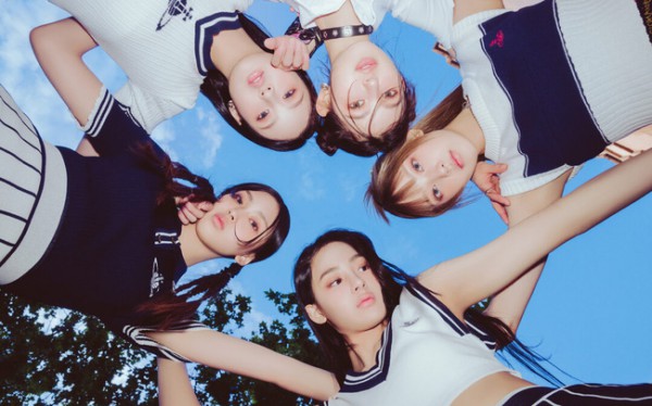 NewJeans - Nhóm nhạc nữ có số lượng album ra mắt tiêu thụ cao nhất trong ngày đầu phát hành của Hàn Quốc