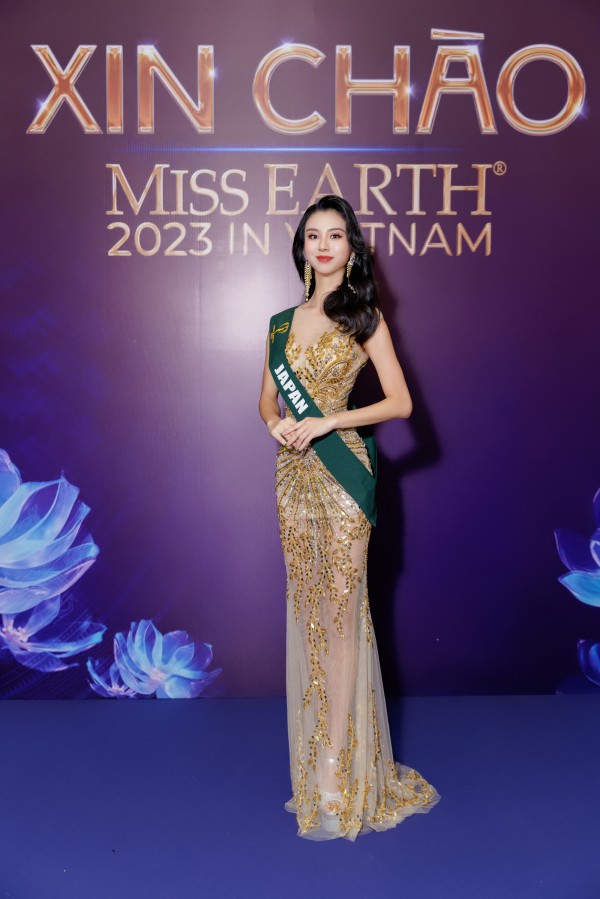 90 thí sinh Miss Earth 2023 ra mắt khán giả Việt Nam, khoe nhan sắc quyến rũ với trang phục dạ hội