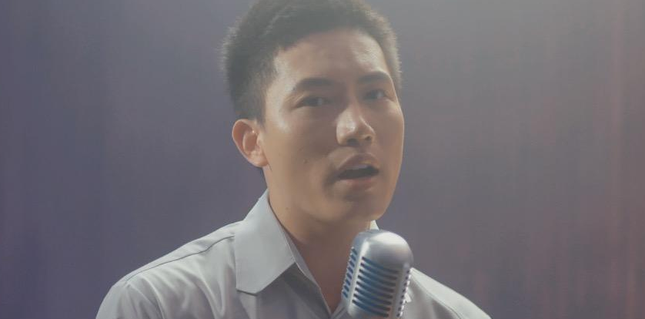 Anh Tú kể chuyện tình lệch tuổi Thu Trang - Kiều Minh Tuấn bằng bản nhạc phim ngọt ngào