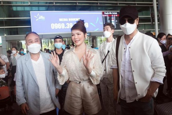 Bị netizen chê trách khi trùm kín mít ở sân bay, tài tử "Giày Thủy Tinh" Han Jae Suk nói gì?