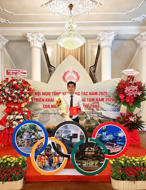 Ca sĩ Lê Anh Tuấn nhận tin vui ở tuổi 48