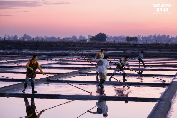 Chị Thông, anh Điệp là ai mà 