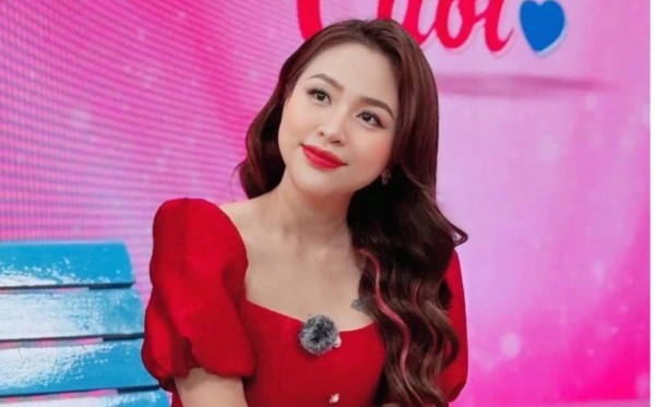 Dự kiến phạt BTV Quang Minh 37,5 triệu đồng và Vân Hugo 70 triệu đồng Dự kiến phạt BTV Quang Minh 37,5 triệu đồng và Vân Hugo 70 triệu đồng
