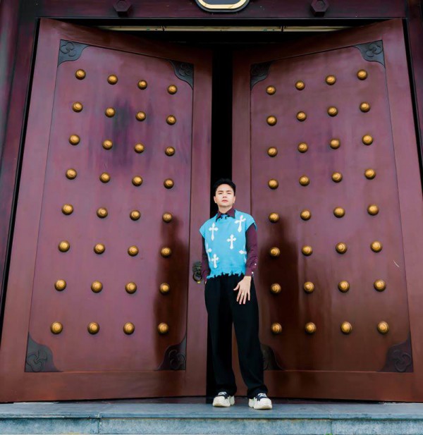 Gặp gỡ anh chàng "tẻn tẻn" trong Cách em 1 milimet