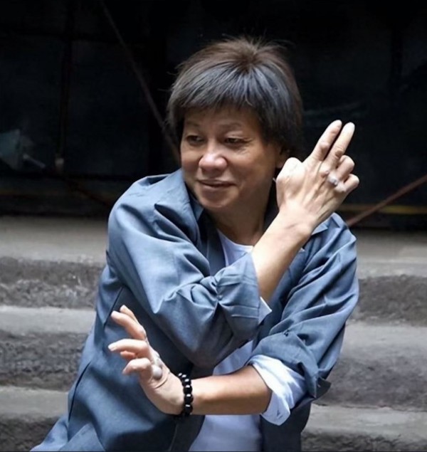 Hé lộ nguyên nhân Lương Tiểu Long 