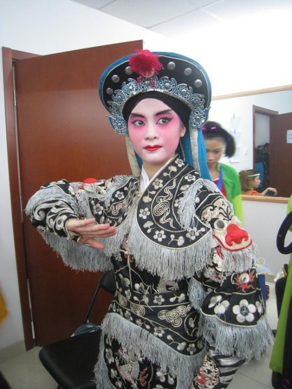 Thiên Tú - con gái Trương Ngọc Ánh trong "Áo Lụa Hà Đông" sau 15 năm giờ ra sao?