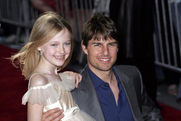 Tom Cruise tặng gì cho Dakota Fanning hằng năm trong khi bỏ rơi con gái ruột?