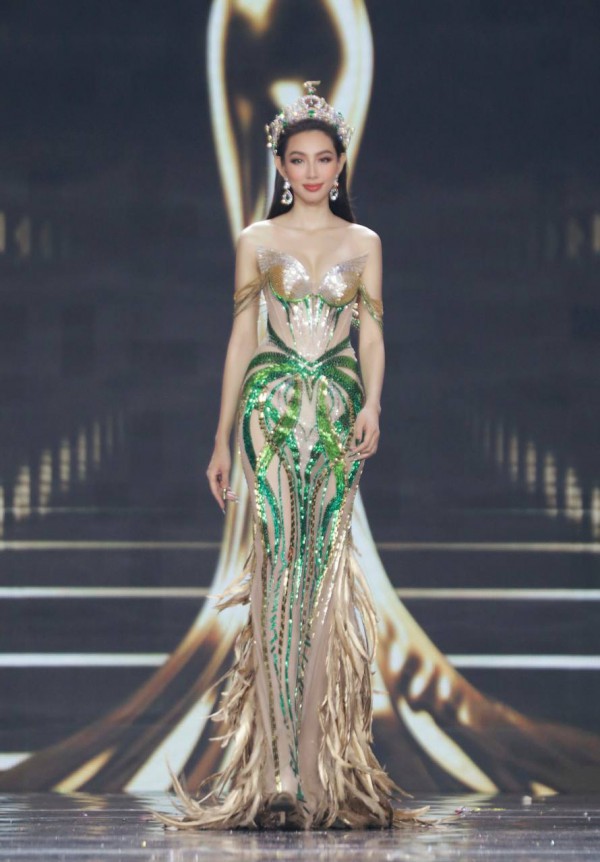 Đoàn Thiên Ân là Hoa hậu Hoà bình Việt Nam 2022