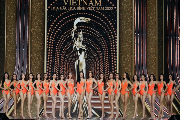 Đoàn Thiên Ân là Hoa hậu Hoà bình Việt Nam 2022