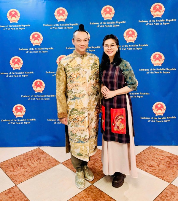 Giữ văn hóa truyền thống trong tà áo dài hiện đại Giữ văn hóa truyền thống trong tà áo dài hiện đại