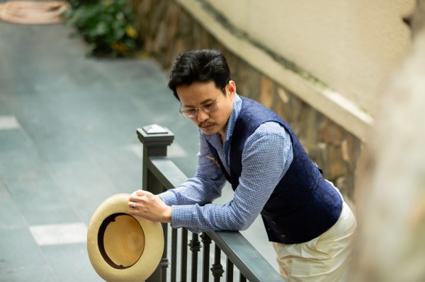 Mặc vest bảnh bao, lịch lãm như diễn viên Hồ Quang Mẫn