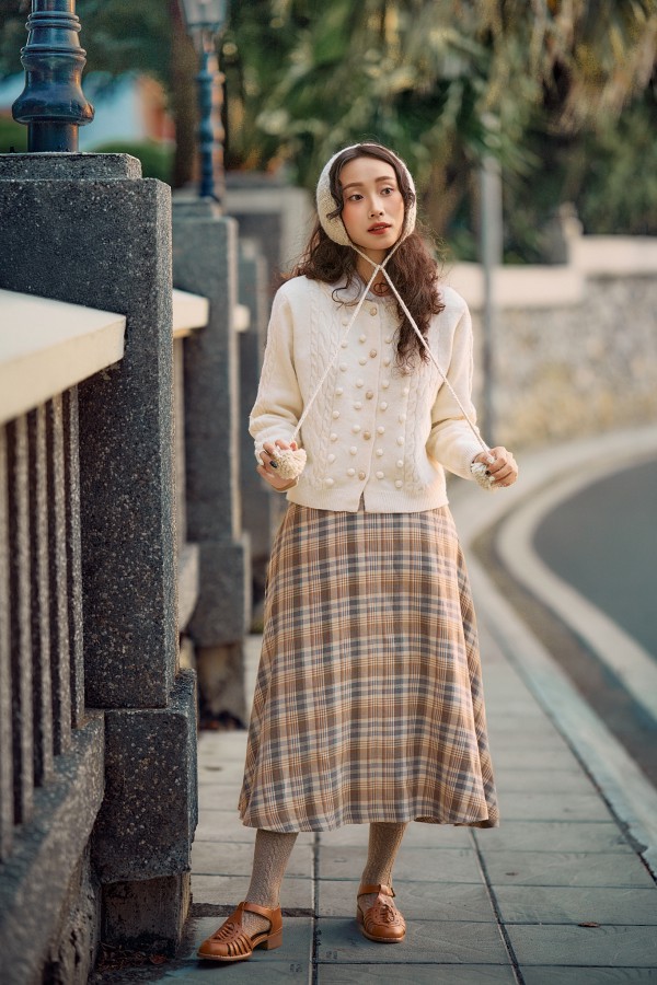 Nhà thiết kế livestream bán hàng thời trang