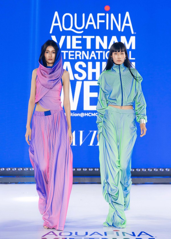 Nhà thiết kế trẻ 