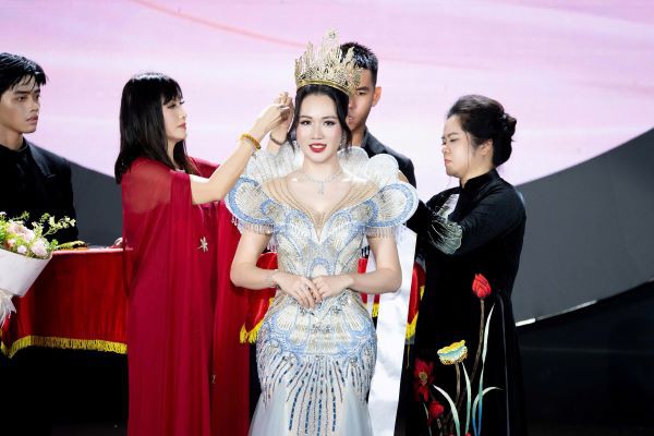 Bùi Thanh Vân, Nguyễn Thị Minh Châu và Nguyễn Mai Phương chiến thắng tại cuộc thi Hoa hậu Thế giới Doanh nhân Việt Nam 2026