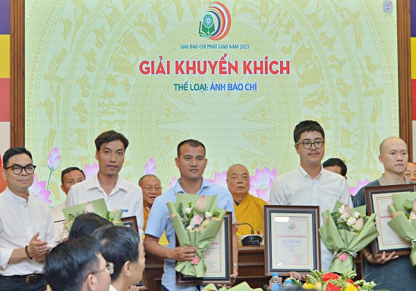 Báo Thanh Niên đoạt 2 giải báo chí Phật giáo toàn quốc năm 2025