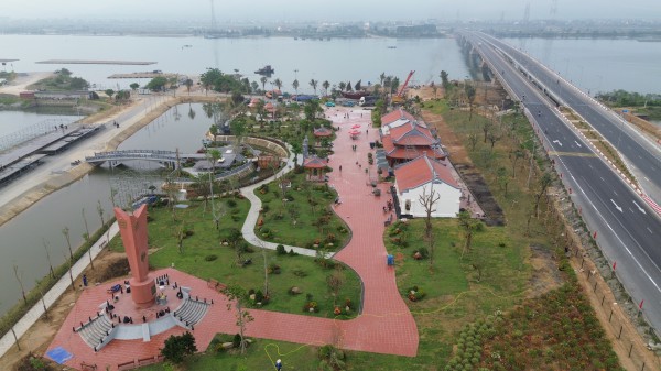 Bến phà Gianh thành công viên tưởng niệm, đánh thức ký ức tàu không số huyền thoại