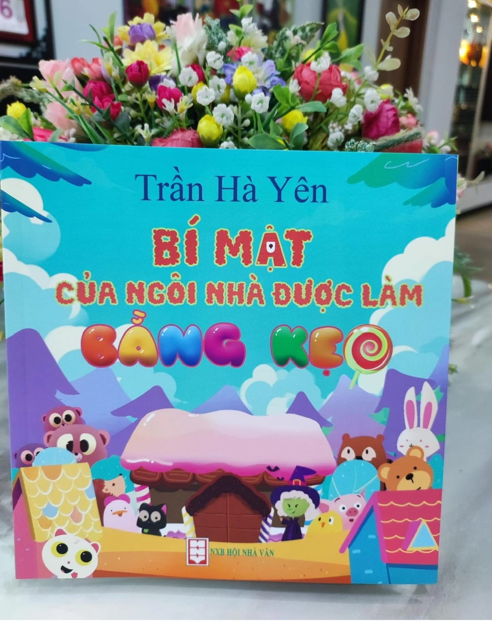 ”Bí mật của ngôi nhà được làm bằng kẹo”: Tình yêu trẻ thơ của Trần Hà Yên