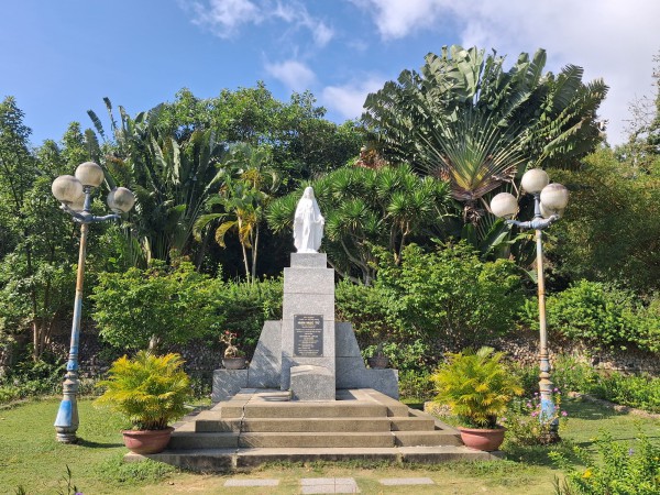 Bóng dáng Champa trong hồn thơ Bàn Thành tứ hữu
