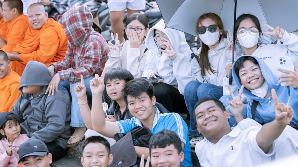 Cận cảnh đua ghe ngo tại lễ hội Ooc Om Boc Vĩnh Long