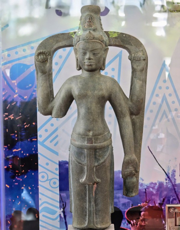 Cận cảnh tượng Avalokitesvara Bắc Bình được công nhận bảo vật quốc gia