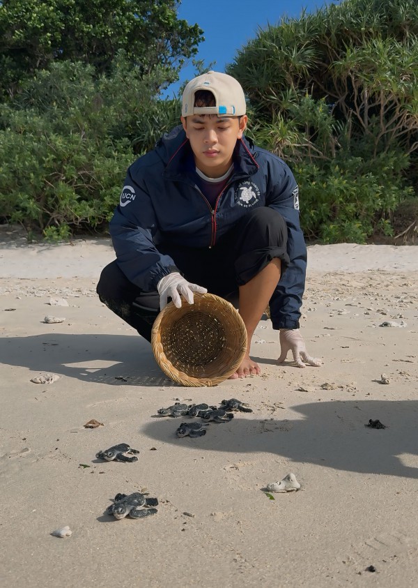 Chạm vào hơi thở đại dương: Hành trình bảo tồn rùa biển của chàng trai Tây Ninh