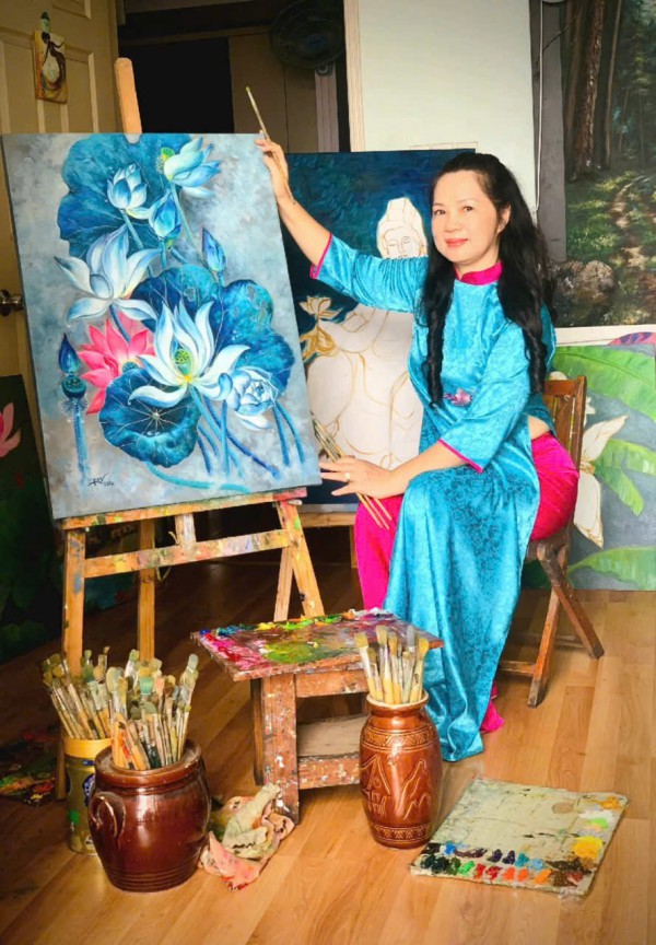 Chiêm nghiệm sự nở rộ, tàn phai và tái sinh trong tranh của họa sĩ Trương Kim Chiêm nghiệm sự nở rộ, tàn phai và tái sinh trong tranh của họa sĩ Trương Kim