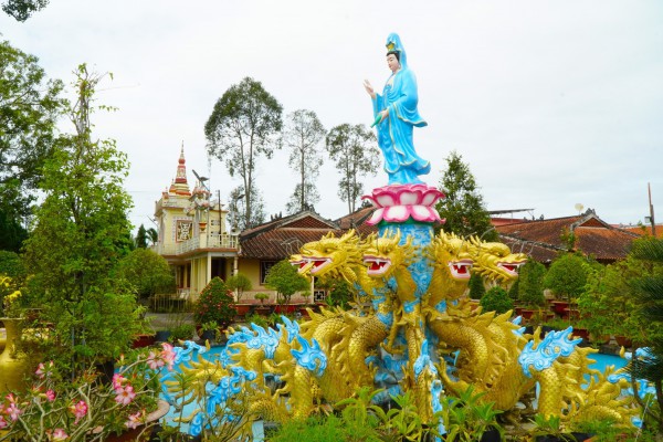 Chùa Tiên Châu nhuốm màu cổ tích