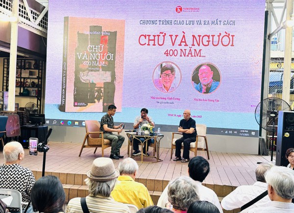 Chuyện đời chuyện nghề: Hoàng Minh Tường ra mắt tiểu thuyết lịch sử về chữ Quốc ngữ