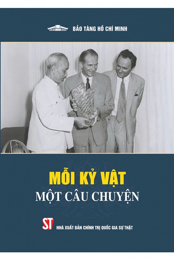 Chuyện từ kỷ vật của Bác Hồ