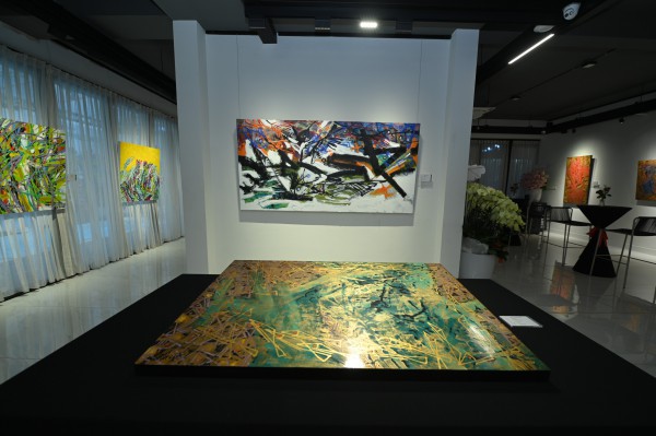 Có gì trong triển lãm ‘Họa cá’ của Đặng Phương Việt?