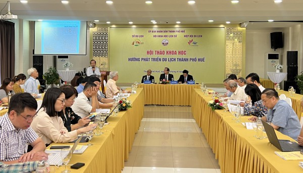 Du lịch Huế thời nhà Nguyễn đã diễn ra và vận hành như thế nào? Du lịch Huế thời nhà Nguyễn đã diễn ra và vận hành như thế nào?