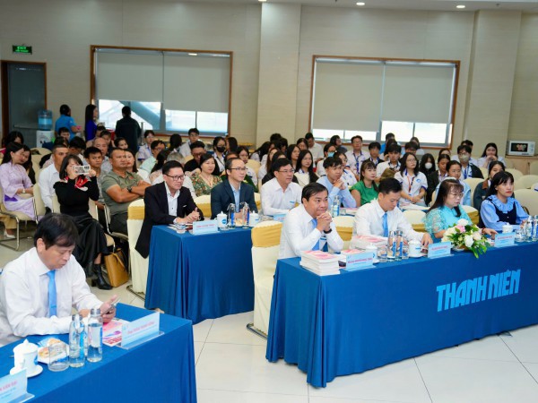 Dùng nhiếp ảnh lan tỏa vẻ đẹp đại dương và ý thức bảo vệ môi trường biển