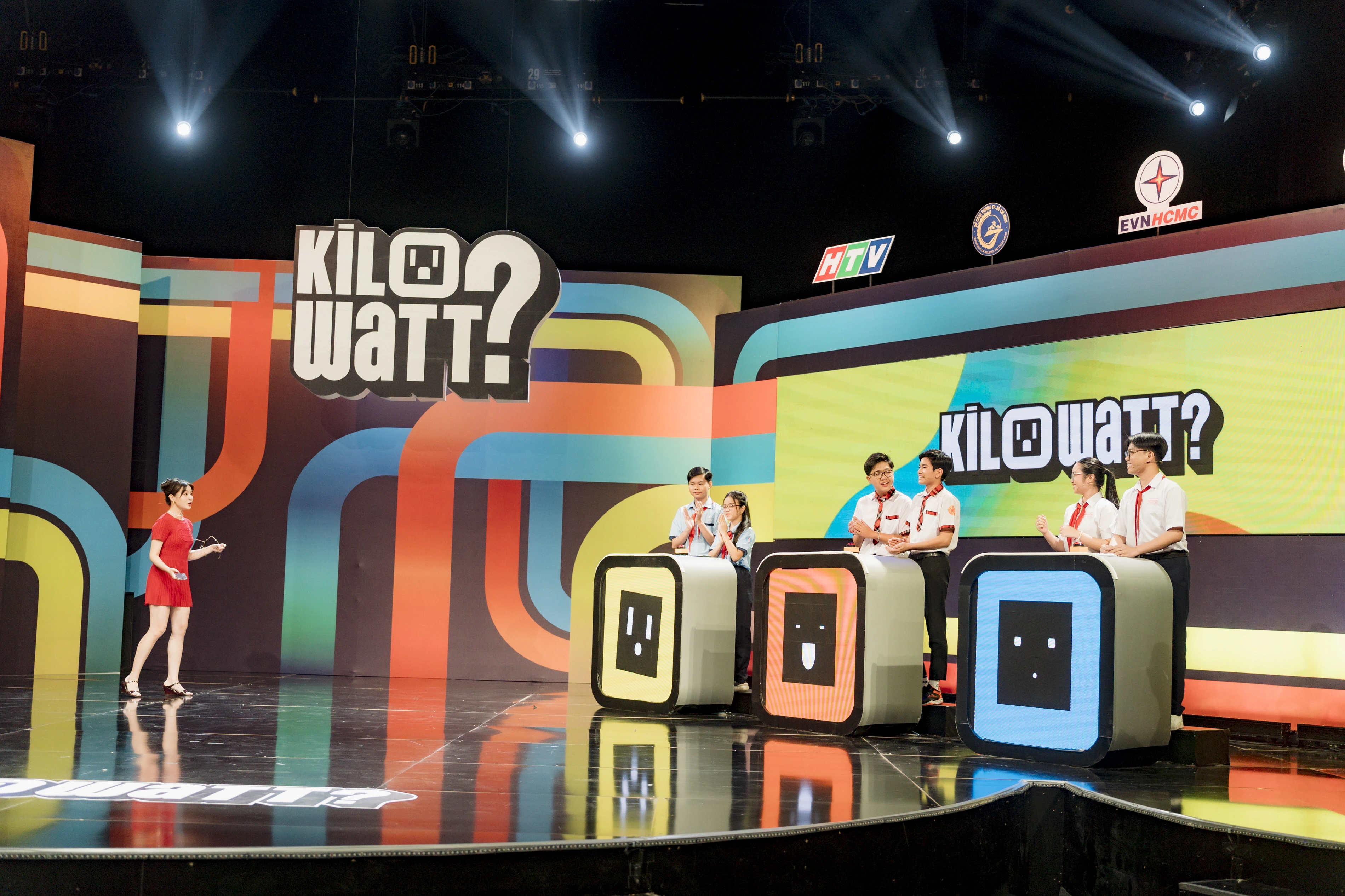 Gameshow về sử dụng điện an toàn, tiết kiệm trở lại trên màn ảnh nhỏ Gameshow về sử dụng điện an toàn, tiết kiệm trở lại trên màn ảnh nhỏ