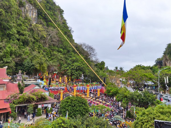 Gian nan bảo tồn di sản ma nhai Ngũ Hành Sơn Gian nan bảo tồn di sản ma nhai Ngũ Hành Sơn