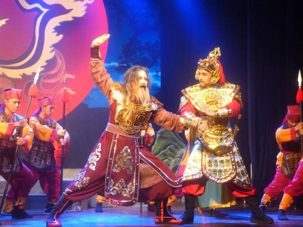 Hào khí Đông A qua  Hào khí Đông A qua